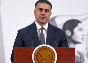 Harfuch niega orden de aprehensión por huachicol fiscal contra Ernesto Ruffo, exgobernador de Baja California