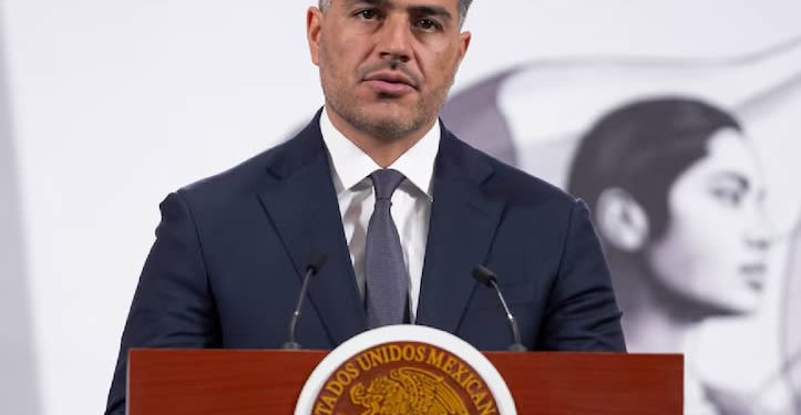 Harfuch niega orden de aprehensión por huachicol fiscal contra Ernesto Ruffo, exgobernador de Baja California