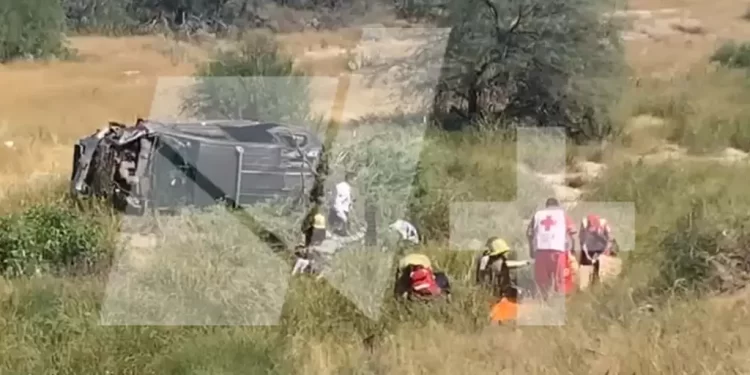 Un Muerto y Siete Lesionados en Carretera a Mina Nyco en Hermosillo; Hay Cuatro Menores Heridos