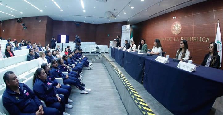 Reprueban gestión de Ana Guevara en Conade y denuncian violencia contra atletas