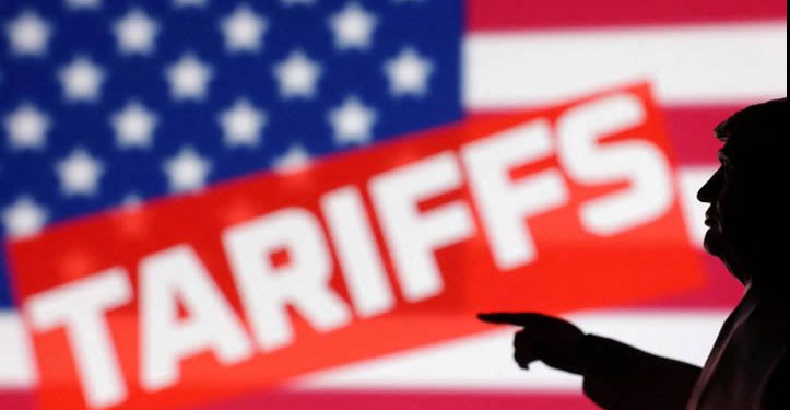 Trump impone nuevos aranceles a medicamentos, camiones y muebles