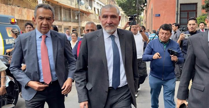 Senado aplicará programa de austeridad que termina con el “turismo parlamentario”