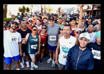 Encabeza Toño Astiazarán Primer Trote Amistoso en Nogales junto a más de 1500 corredores