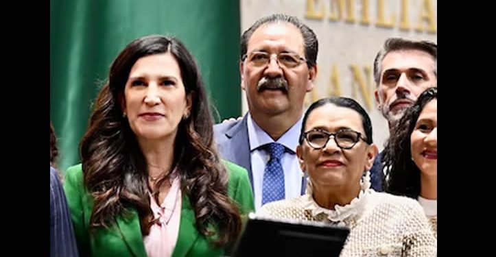 “El gobierno federal no protege a ninguna persona involucrada en corrupción”: Rosa Icela Rodríguez ante diputados