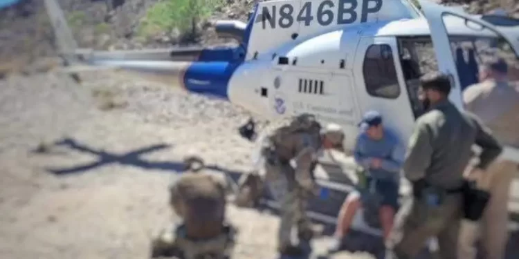 Patrulla Fronteriza auxilia a senderista deshidratado en el desierto de Yuma