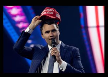 Quién era Charlie Kirk, el activista conservador estadounidense asesinado durante un acto público en Utah