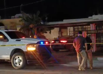Asesinan a Balazos a Hombre Dentro de su Auto en Colonia Centenario