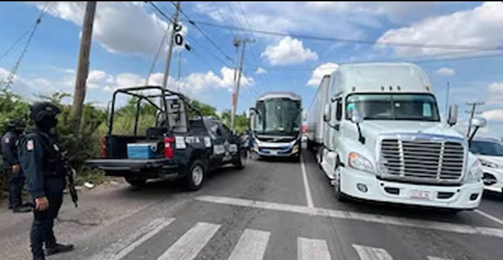 Nieta de Rocha Moya viajaba en vehículo durante ataque armado en Sinaloa, confirma gobernador: hay dos agentes heridos