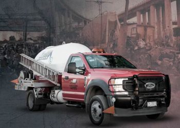 Suman dos personas muertas por explosión de pipa en Iztapalapa: nuevo corte contabiliza 13 víctimas