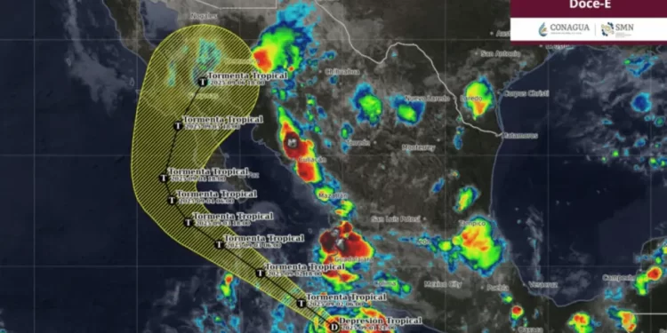 Se forma la depresión tropical Doce-E en el Pacífico con trayectoria hacia Sonora