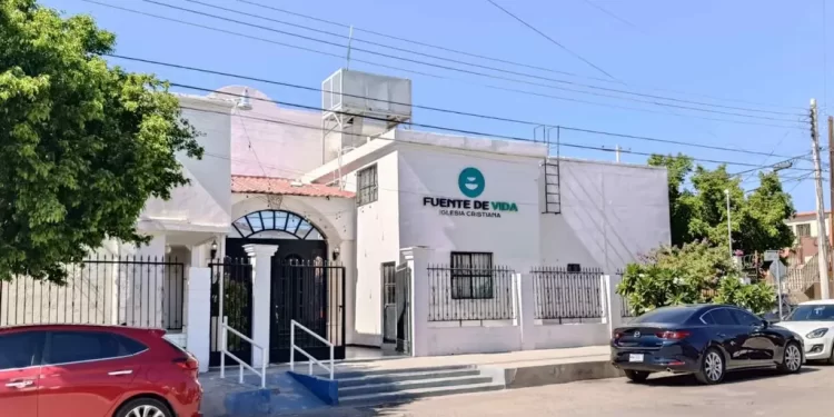 Hombre Detenido por Amenazar a Cristianos con Réplica de Arma en una Iglesia de Hermosillo