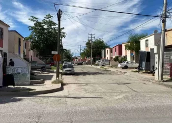 Joven Lesionada por Proyectil de Arma Cuando Esperaba el Transporte de una Empresa en Hermosillo