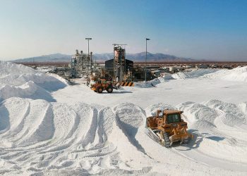 Inversionistas piden a Sheinbaum dar luz verde a coinversión para extraer litio en Sonora y Chihuahua