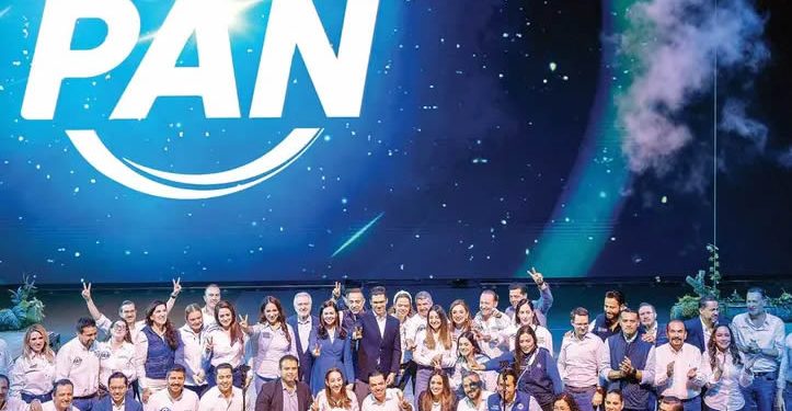 El PAN rompe con 26 años de estrategia; una presidencia y 23 gubernaturas después…