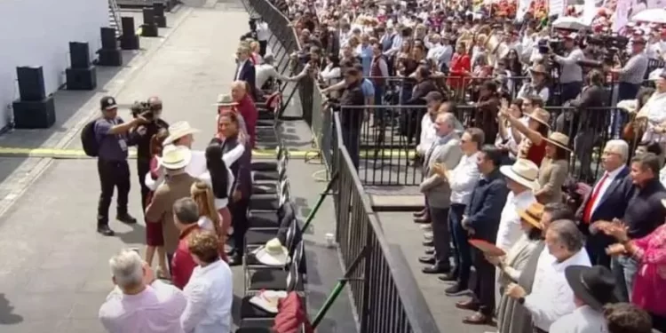 Relegan a Adán Augusto y a “Andy” López en informe de Sheinbaum en el Zócalo; ya no hubo ‘desaire’ como en marzo
