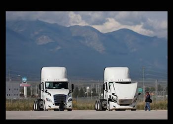 Trump anuncia que arancel del 25% a camiones importados entra en vigor el 1 de noviembre: México será el más afectado