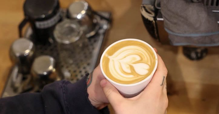 Aranceles de Trump encarecen costo del café en EU, el mercado más grande del mundo