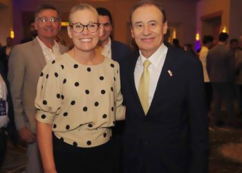 Presenta Durazo a empresarios de Arizona modelo del Plan Sonora