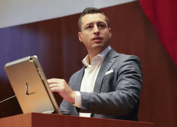 Encuesta coloca a Colosio Riojas como favorito en Sonora; podría ganar con MC y Morena