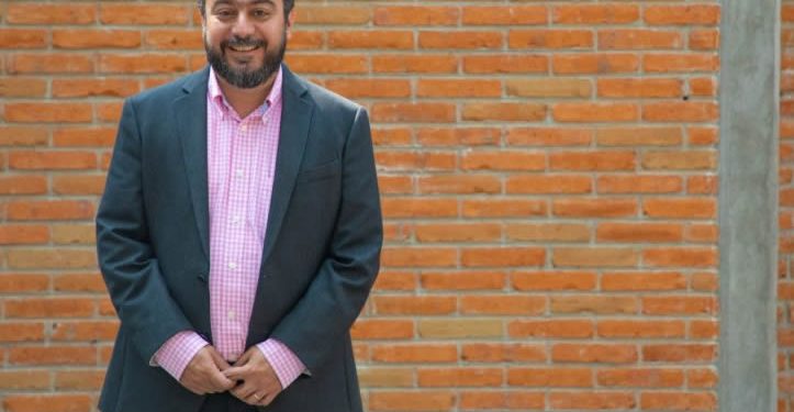 Minería y construcción arrastran a la industria mexicana, que acumula seis meses de caída