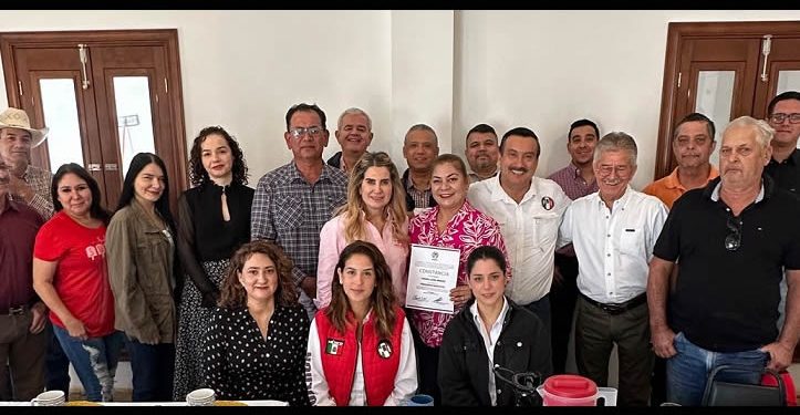 Toman protesta a integrantes de nuevos comités municipales del PRI en municipios del Río Sonora