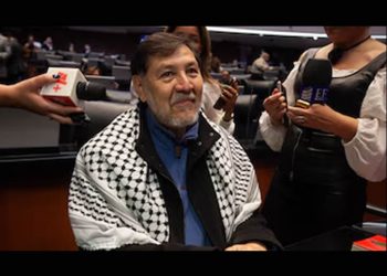 Fernández Noroña solicita licencia de diez días en el Senado para viajar a Palestina