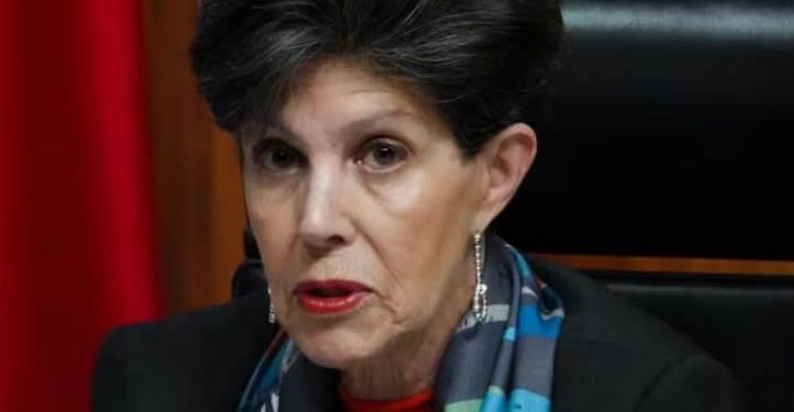 Magistrada Janine Otálora notifica al Senado que dejará el Tribunal Electoral; pleno del TEPJF quedará incompleto nuevamente