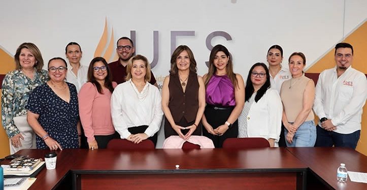 Personal de la UES viajará a Colombia y Brasil en programa de intercambio académico