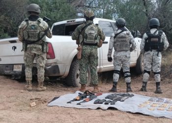 En Sonora, Guardia Nacional y Ejército Mexicano aseguran material bélico