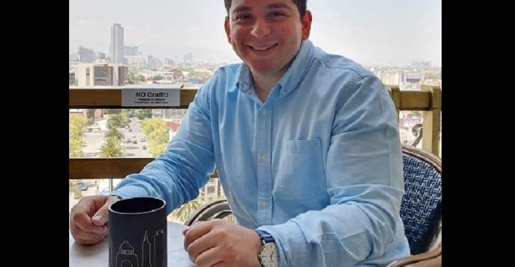 Con menos de un año en el cargo presenta renuncia el titular del Órgano de Control Interno de la FGJE