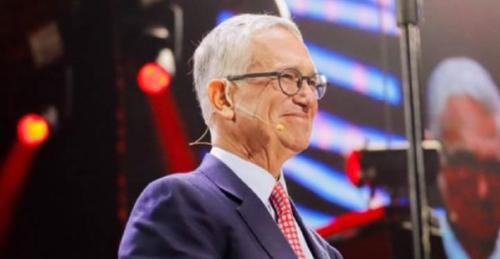 Salinas Pliego ofrece pagar su deuda con el SAT en 10 días; presume acuerdo fiscal con AMLO