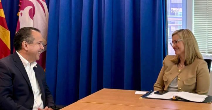 Destaca Astiazaran virtudes de Hermosillo como polo de inversión ante empresarios y alcaldesa de Phoenix