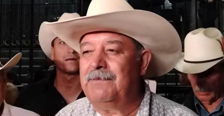 Tras reunión con Segob, transportistas mantendrán bloqueos al no alcanzar acuerdos; “no hay sensibilidad del gobierno”, acusan