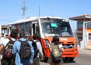 En Hermosillo, suspenden a choferes del transporte urbano por andar de tiktokeros al volante