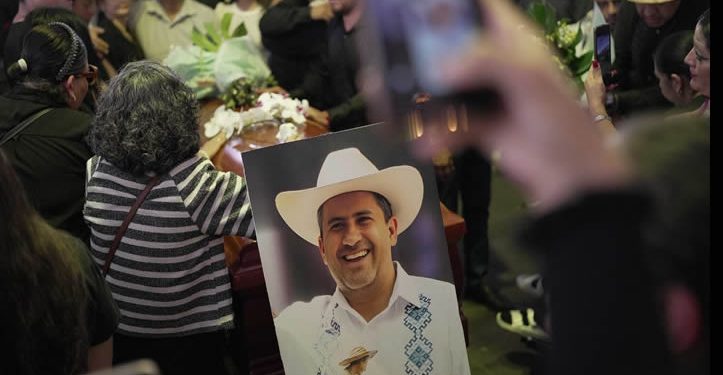 Más de 300 académicos exigen justicia tras asesinato de Carlos Manzo