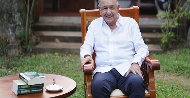 AMLO: Solo saldría a la calle por 3 razones. Defender la Democracia, a la presidenta y a la soberanía nacional