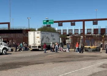 Bloqueos de agricultores y transportistas llegan a su tercer día en 10 estados del país