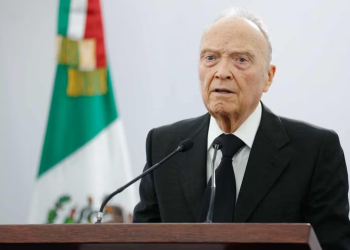 Sheinbaum sobre supuesta renuncia de Gertz a FGR; “recibí una carta del Senado y la estoy analizando”, dice