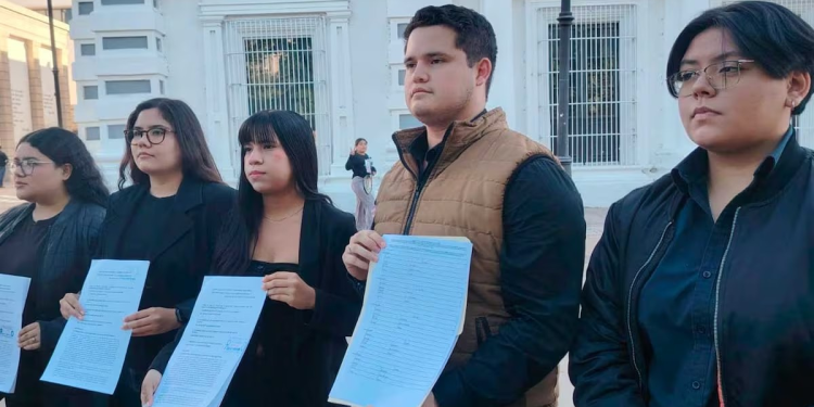 Pliego petitorio pide aprobar la Ley 1 de Noviembre tras la explosión en Waldo’s Hermosillo