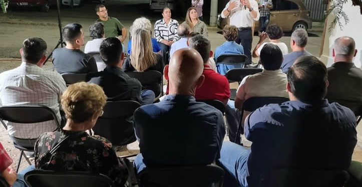 Lleva David Figueroa jornada 34 del “Diputado en tu Colonia” a La Huerta