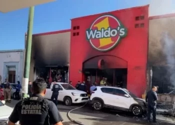 La crisis en las tiendas Waldo’s; clausuran 84 sucursales en 3 estados