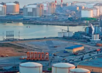 Saguaro LNG bajo reloj: DOE pide revelar inversionistas y la prórroga a 2032 cuelga de un hilo