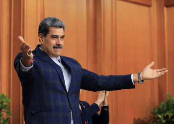 Venezuela califica de “patraña” la designación de Maduro como terrorista por parte de EE UU