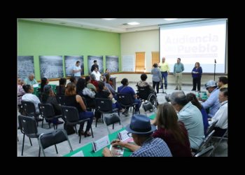 En audiencia del pueblo muestra Javier Lamarque sensibilidad ante necesidades de carácter familiar