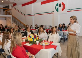 Refuerza Lupita Soto presencia del PRI en SLRC