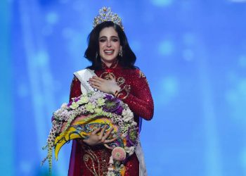 La mexicana Fátima Bosch gana Miss Universo 2025