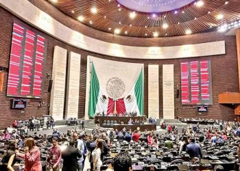 Diputados federales, los únicos en brincar austeridad; alistan alza salarial de 9.53%