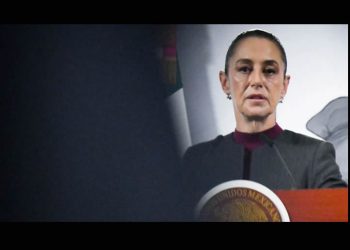 Sheinbaum cuestiona línea editorial de TV Azteca y advierte sobre futuro de sus anunciantes