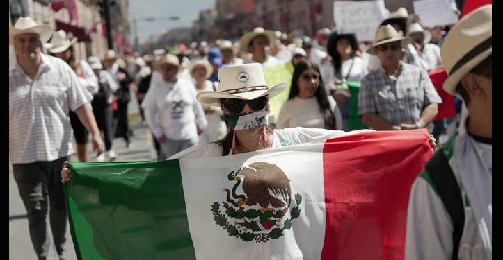 La ultraderecha global busca su hueco en México