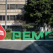 Pemex exporta y refina más de petróleo mientras su producción retrocede